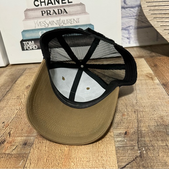 Kuhl Lawless Trucker Hat Logo Adjustable Hiking Outdoor Mesh Snapback Cap - Picture 3 of 8